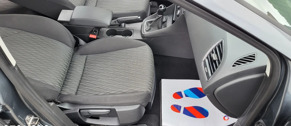 Seat Leon cena 37700 przebieg: 165000, rok produkcji 2013 z Kęty małe 379